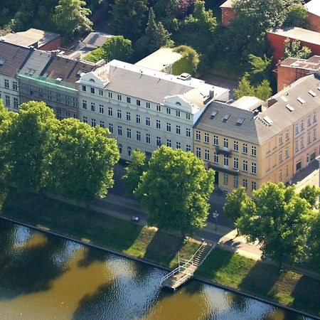 Hotel Niederlaendischer Hof 슈베린 외부 사진
