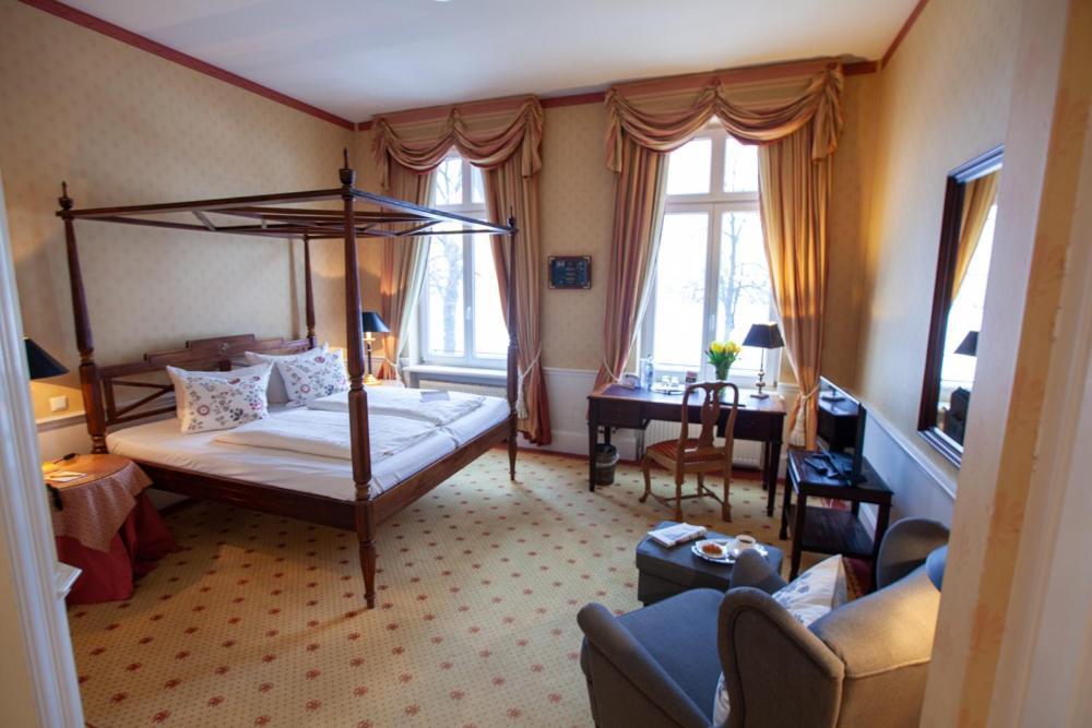 Hotel Niederlaendischer Hof 슈베린 외부 사진