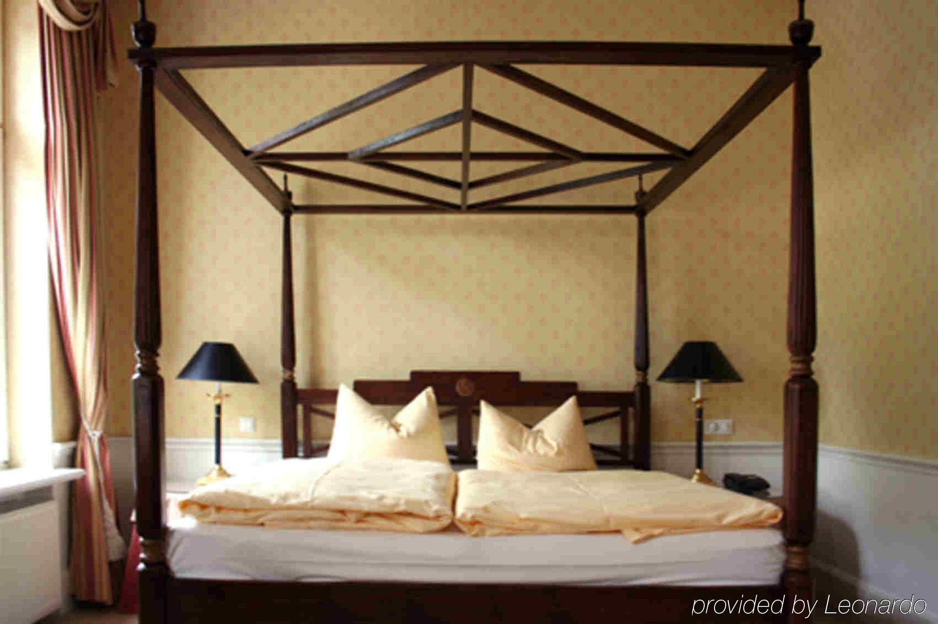 Hotel Niederlaendischer Hof 슈베린 외부 사진