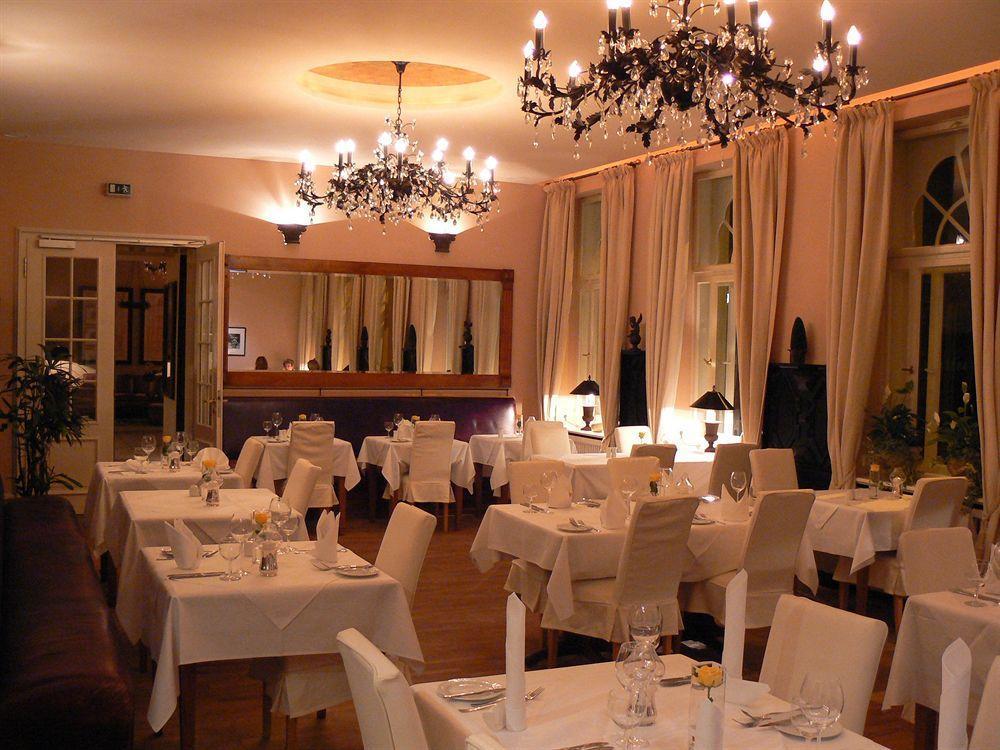 Hotel Niederlaendischer Hof 슈베린 레스토랑 사진