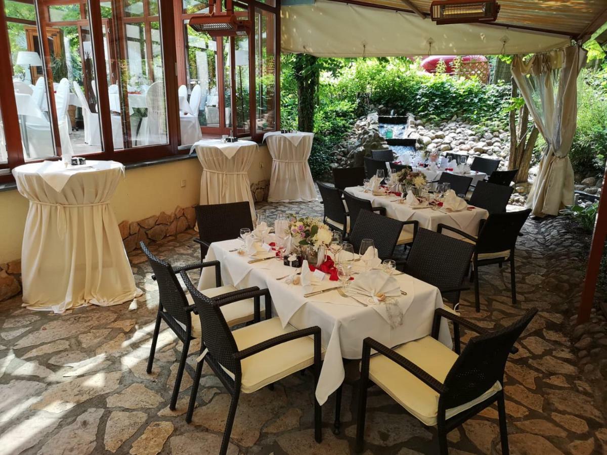 Hotel Niederlaendischer Hof 슈베린 외부 사진